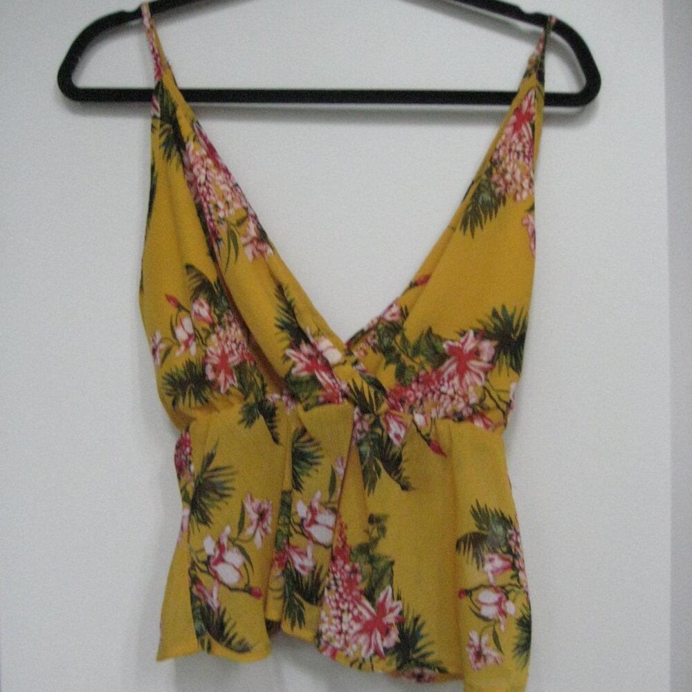 Revamped adjustable straps floral tank